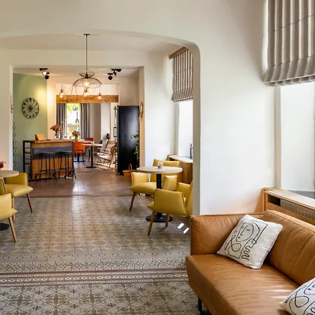 La Chocolaterie Bed & Breakfast Roly